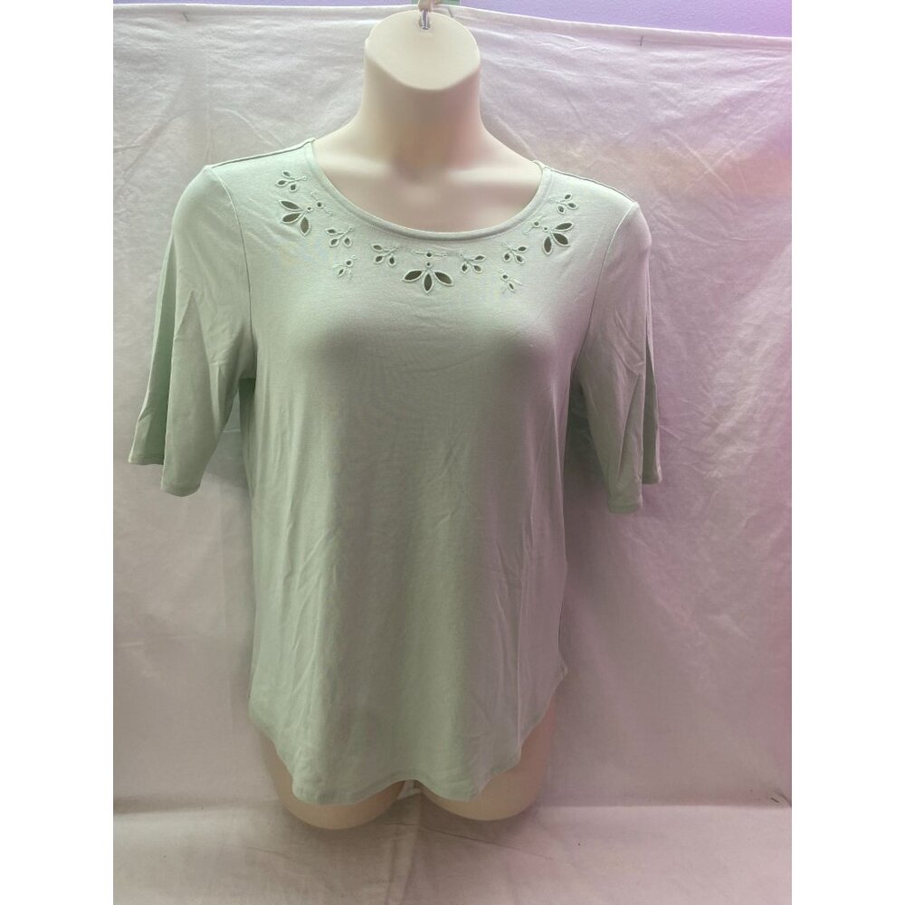 NWT Cupio Women's Large Mint Green Short Sleeve Embroidered  Cut out Neckline Sh